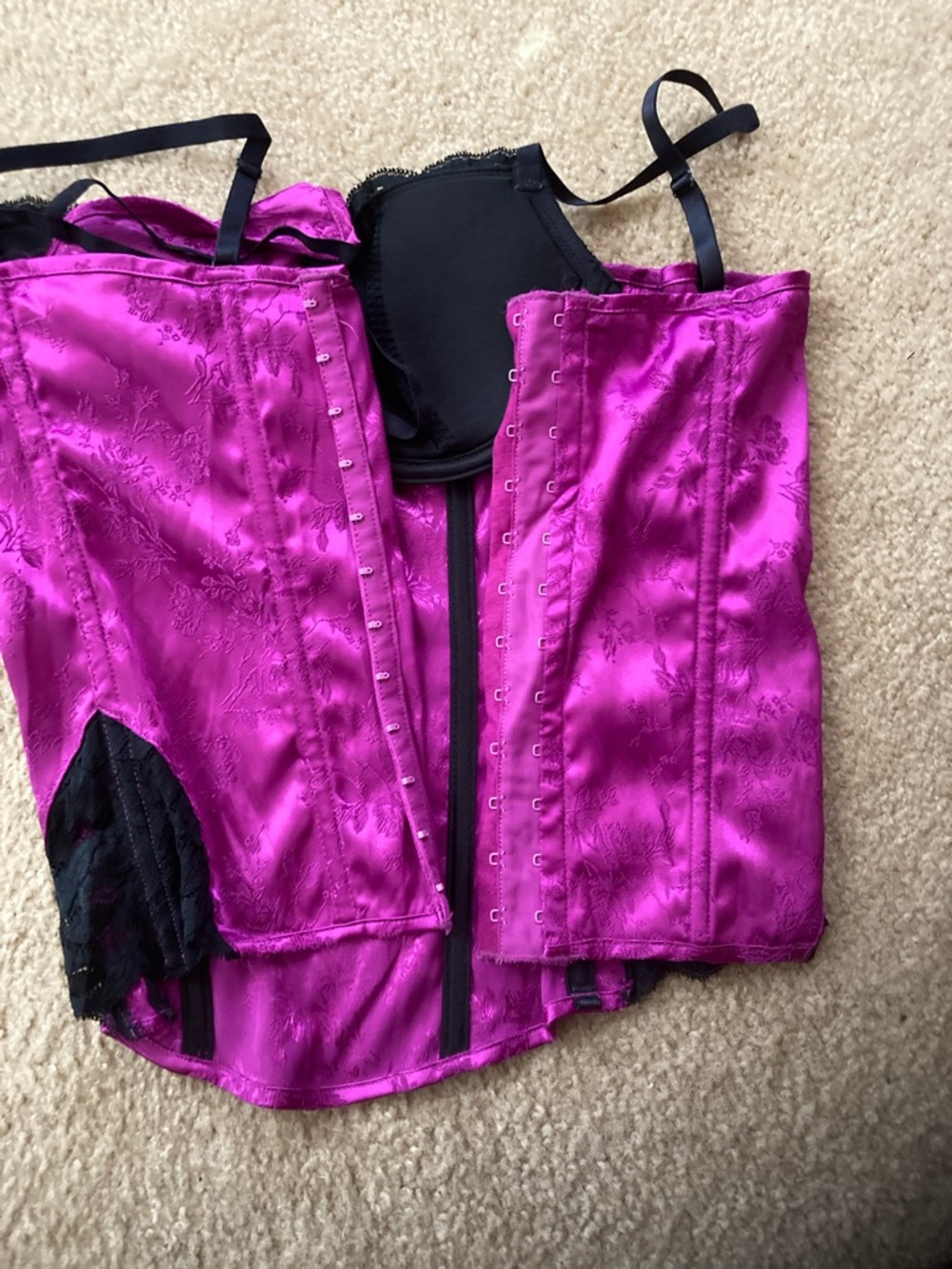 Fuchsia Satin Lace Bustier Top with matching Thong - Picture 10 of 11